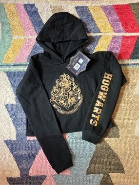 NWT Cropped Harry Potter Cropped Hoodie, Black and Gold